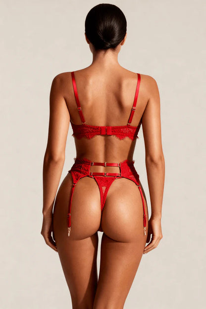 4-Piece Lace Lingerie Set with Underwired Bra and Garter Belt